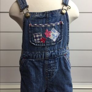 Gap overall shorts size 3GUC